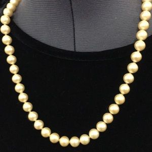 Antique pearl necklace, Real Pearls with safety.